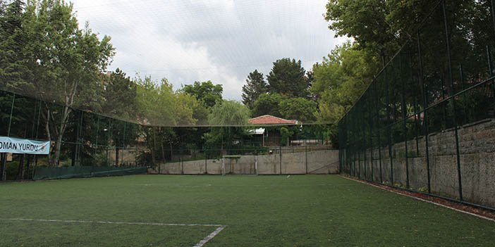 Gökçek Parkı Halı sahası