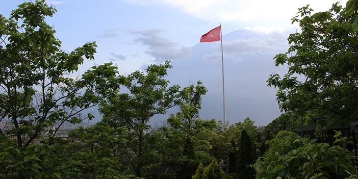 50. Yıl Parkı Türk Bayrağı