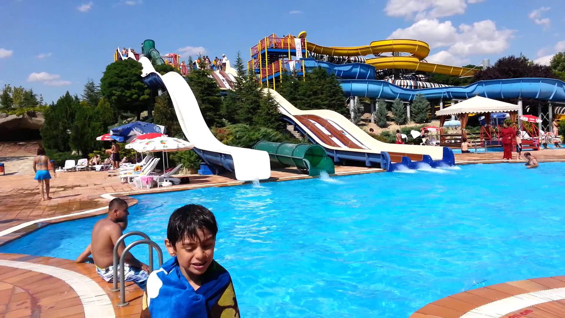buyuk-anadolu-oteli-aqupark-havuz-4.jpg