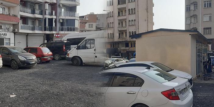 boş arazi otoparktaki araçlar