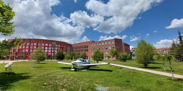 Anadolu Üniversitesi bahçesi