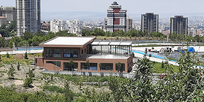 Ankara Bademlidere Cumhuriyet Parkı kafeteryası