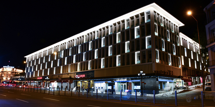 Tarihi Ulus Çarşısı parlıyor