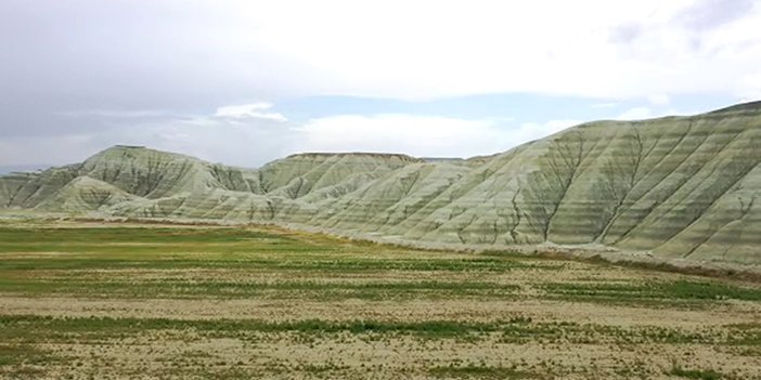 nallıhan kız tepesi tabiat anıtı renkleriyle göz kamaştırıyor
