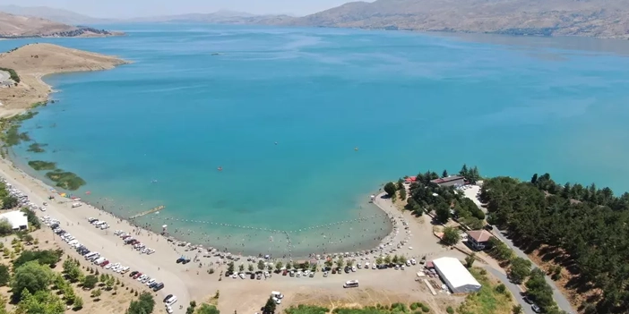 tatilcilerin yeni gözdesi hazar gölü plajı