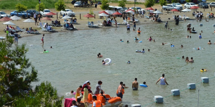 tatilcilerin yeni gözdesi hazar gölü plajı