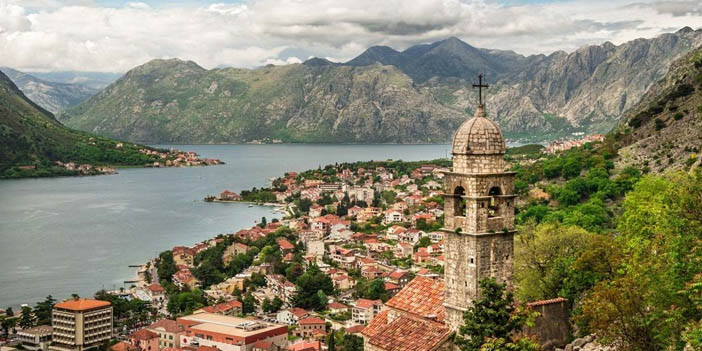 karadağ kule ve şehir