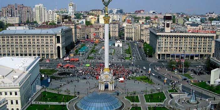 khreshchatyk-caddesi.jpg