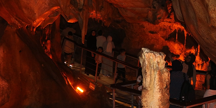 ankaralılar tulumtaş mağarasına akın ediyor