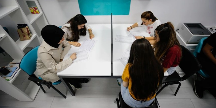 Tercih yapacak üniversite adaylarına müjde: Ankara'da "Üniversite tercih günleri" başladı!