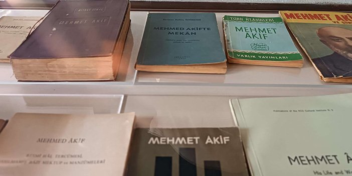 mehmet-akif-ersoy-edebiyat-muze-kutuphanesi-002.jpg