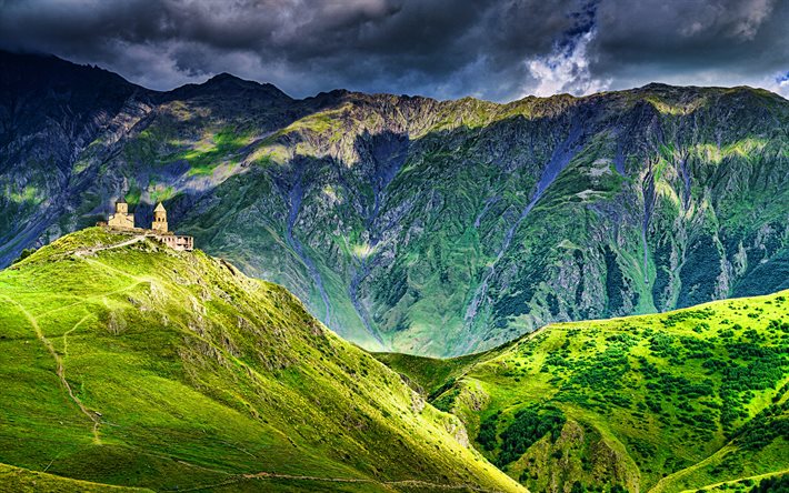 kazbegi-ulusal-parki.jpg