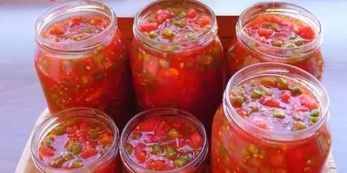 ev-hanimlari-dikkat-konserve-hazirlarken-bunu-sakin-yapmayin-gida-zehirlenmesine-yol-aciyor-6.webp