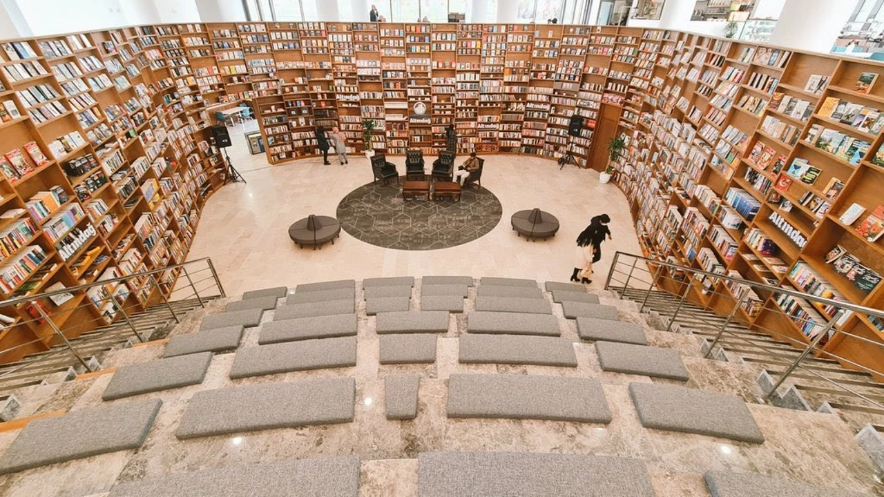 altin-mekan-kutuphanesi-genclerin-gozde-yeri-olmaya-devam-ediyor-1.webp