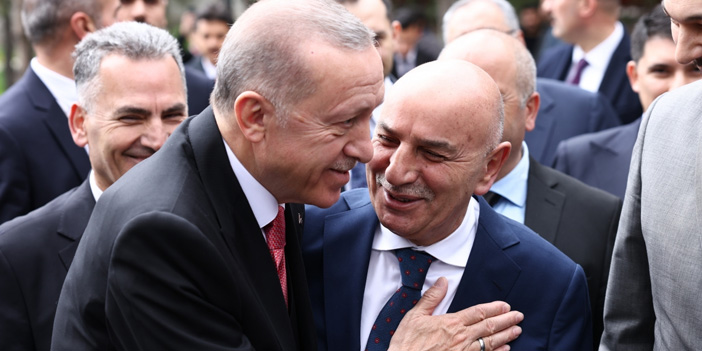 turgut-altinok-tayyip.jpg