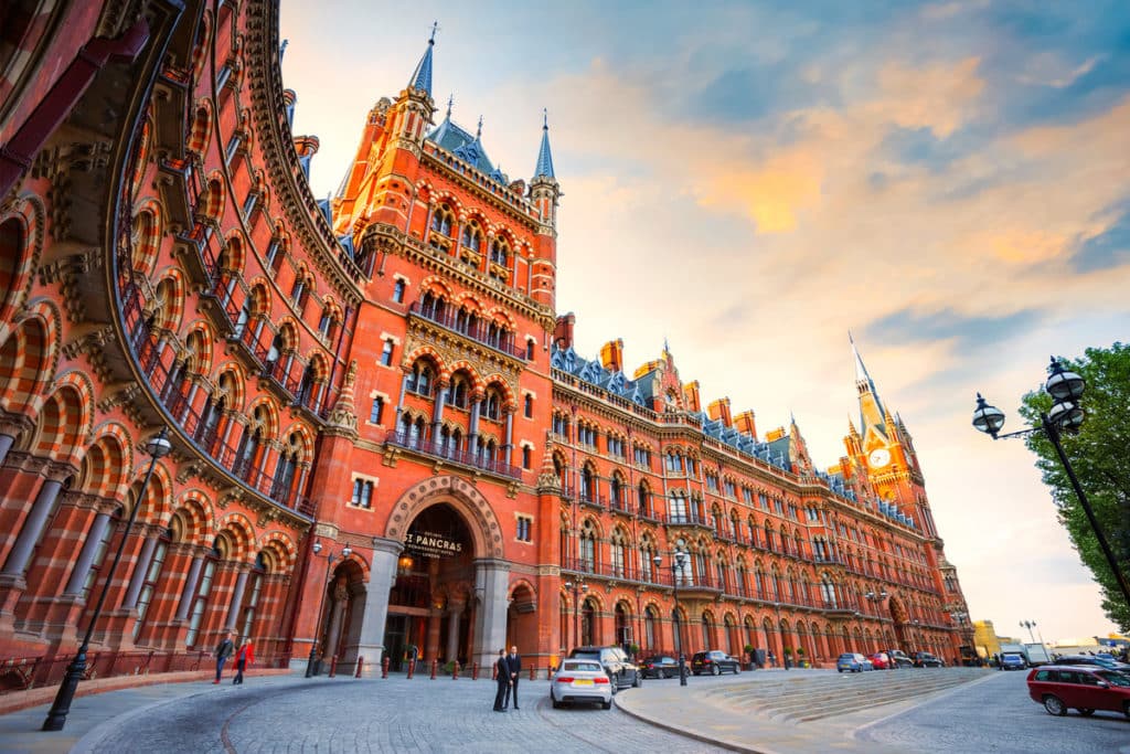 king-cross-st-pancras.jpg