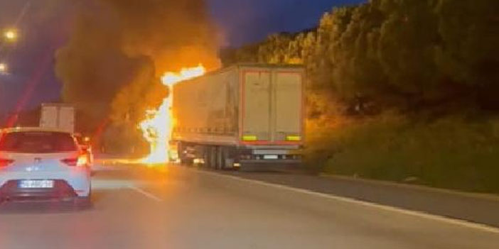 Tekstil ürünleri yüklü TIR’da yangın