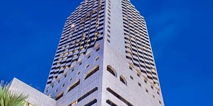 hilton-2.jpg