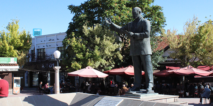 mehmet-akif-ersoy-heykeli-1.jpg