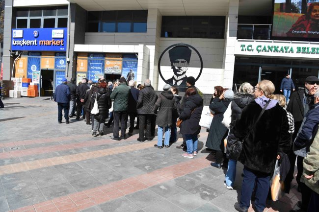baskent-market-kuyruk.jpg