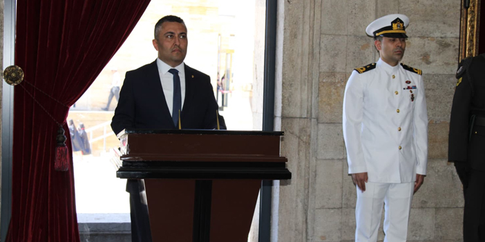 kirsehirliler-vakfi-ataturkun-huzurunda-2.jpg