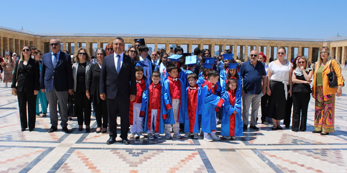 kirsehirliler-vakfi-ataturkun-huzurunda-4.jpg