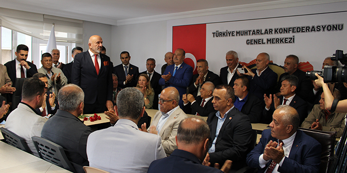 mustafa-masatliya-yilin-valisi-odulu-3.jpg