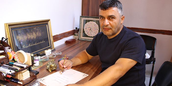 kaligrafi-sanatcisi-fatih-celik-2.jpg