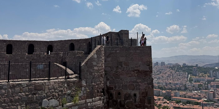 ankara-kalesi-3.jpg
