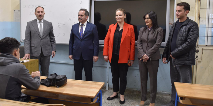ogrenci-destegi-2.jpg