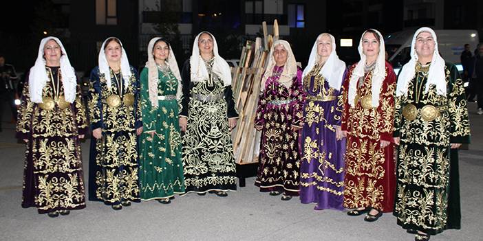 kutlama-2-001.jpg