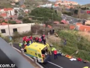 Portekiz’de turist otobüsü kaza yaptı: Çok sayıda ölü var