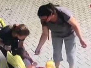 Skandal görüntüler: Anne gözaltına alındı