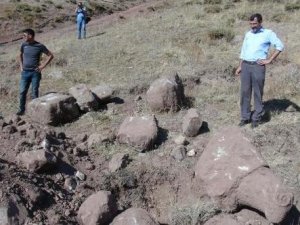 Çukuru kapatmak için yapılan kazıdan tarih çıktı