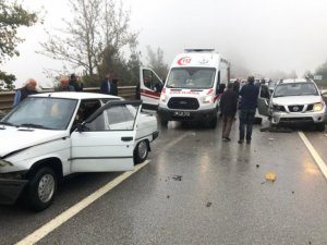 Bursa'da 16 araç birbirine girdi: 6 yaralı