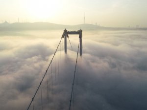 İstanbul Boğazı görünmez oldu