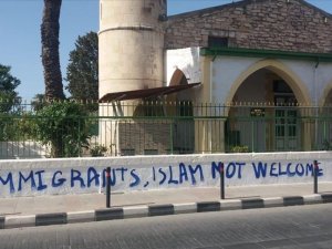 Diyanet İşleri Başkanı Erbaş, Güney Kıbrıs'taki cami saldırısını kınadı