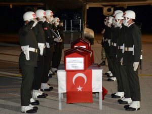 Ağrı'da şehit olan uzman çavuşlar için Erzurum'da tören düzenlendi