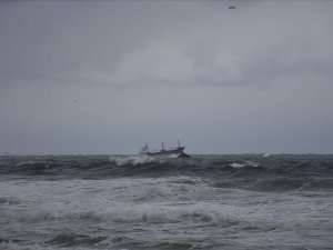 Karadeniz'de Rus bandıralı kuru yük gemisi battı