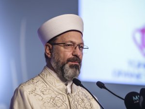 Diyanet İşleri Başkanı Erbaş: Teravih namazı evde kılınacak