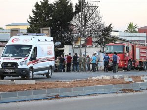 Hatay'da askeri tır çırçır fabrikasının duvarına çarptı: 2 şehit