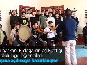 Cumhurbaşkanı Erdoğan'ın eşlik ettiği musiki topluluğu öğrencileri, yurt dışına açılmaya hazırlanıyor