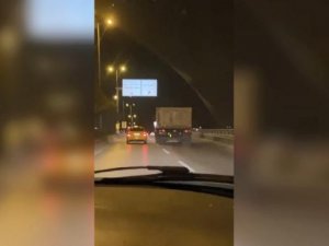 Ankara'da kamyoncu ile taksicinin inatlaşması trafikte tehlike yarattı