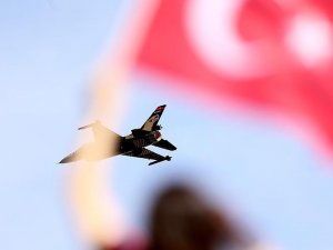 Türk Yıldızları ve SOLOTÜRK nefes kesti