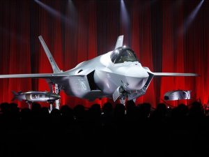 Türkiye ilk F-35'ini teslim aldı